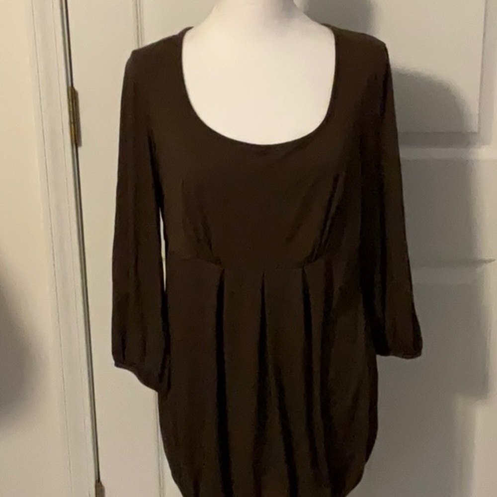 COCOMA POPOVER TOP WITH SQUARE CUT OUT IN BACK, TUNIC